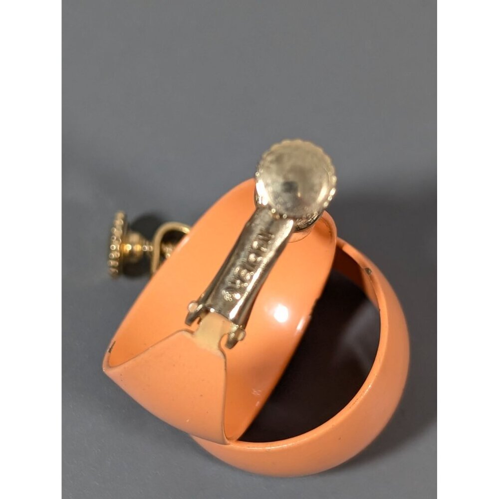 Vintage Napier Orange Peach‎ Metal Hoop Earrings Screw Back CLip - Picture 7 of 8